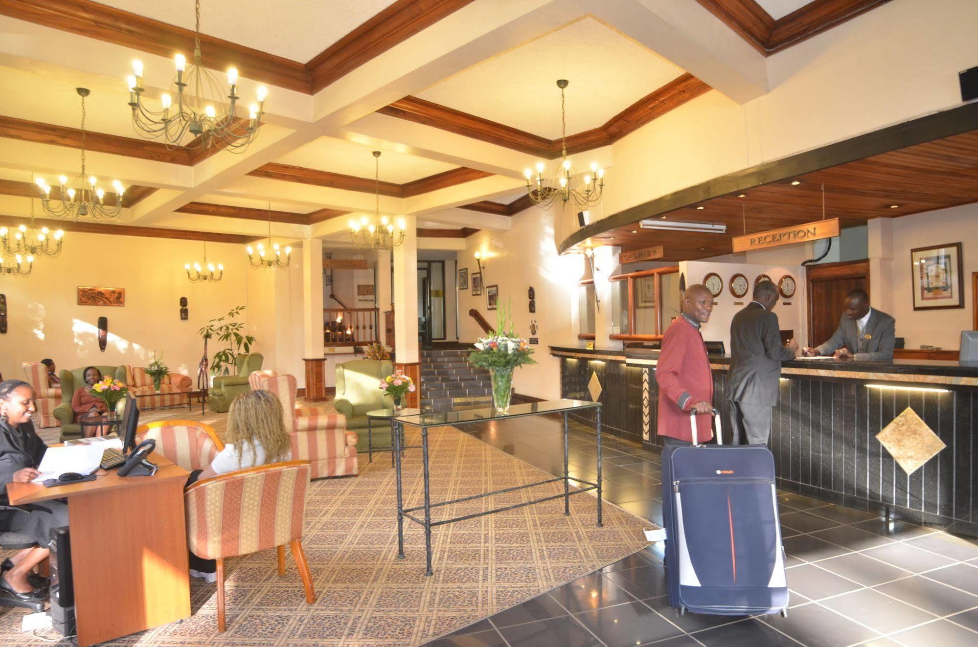 Jacaranda Hotel Nairobi Esterno foto